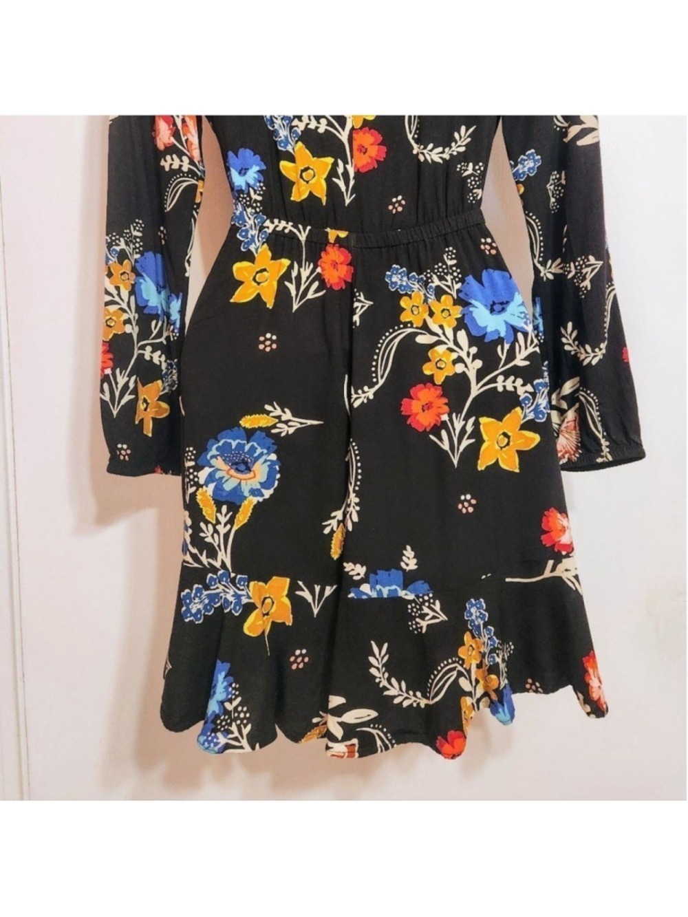 Express Black Floral V-Neck Fit & Flare Mini Dress Small - Picture 7 of 11